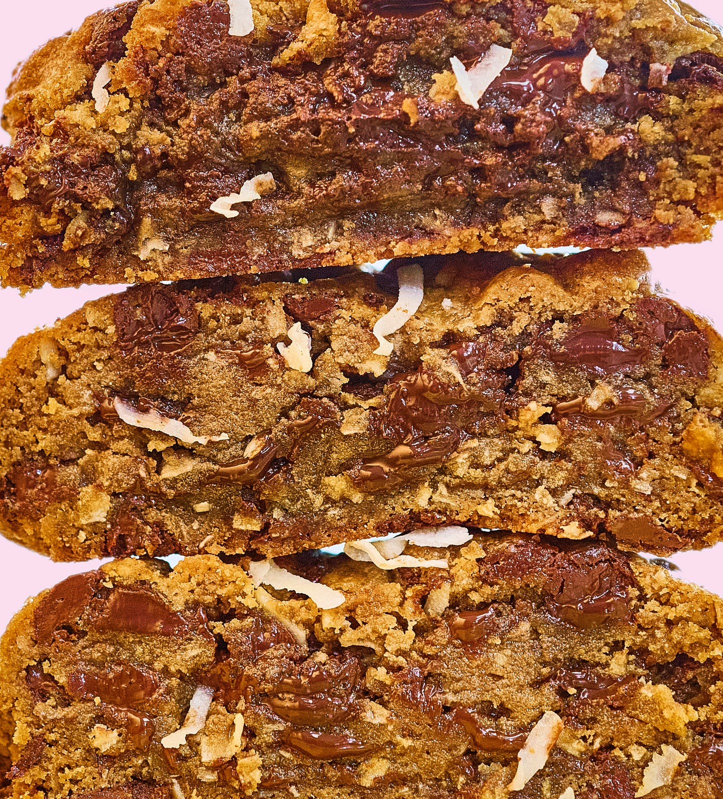 CHUNKY CHOCOLATE CHIP COOKIE