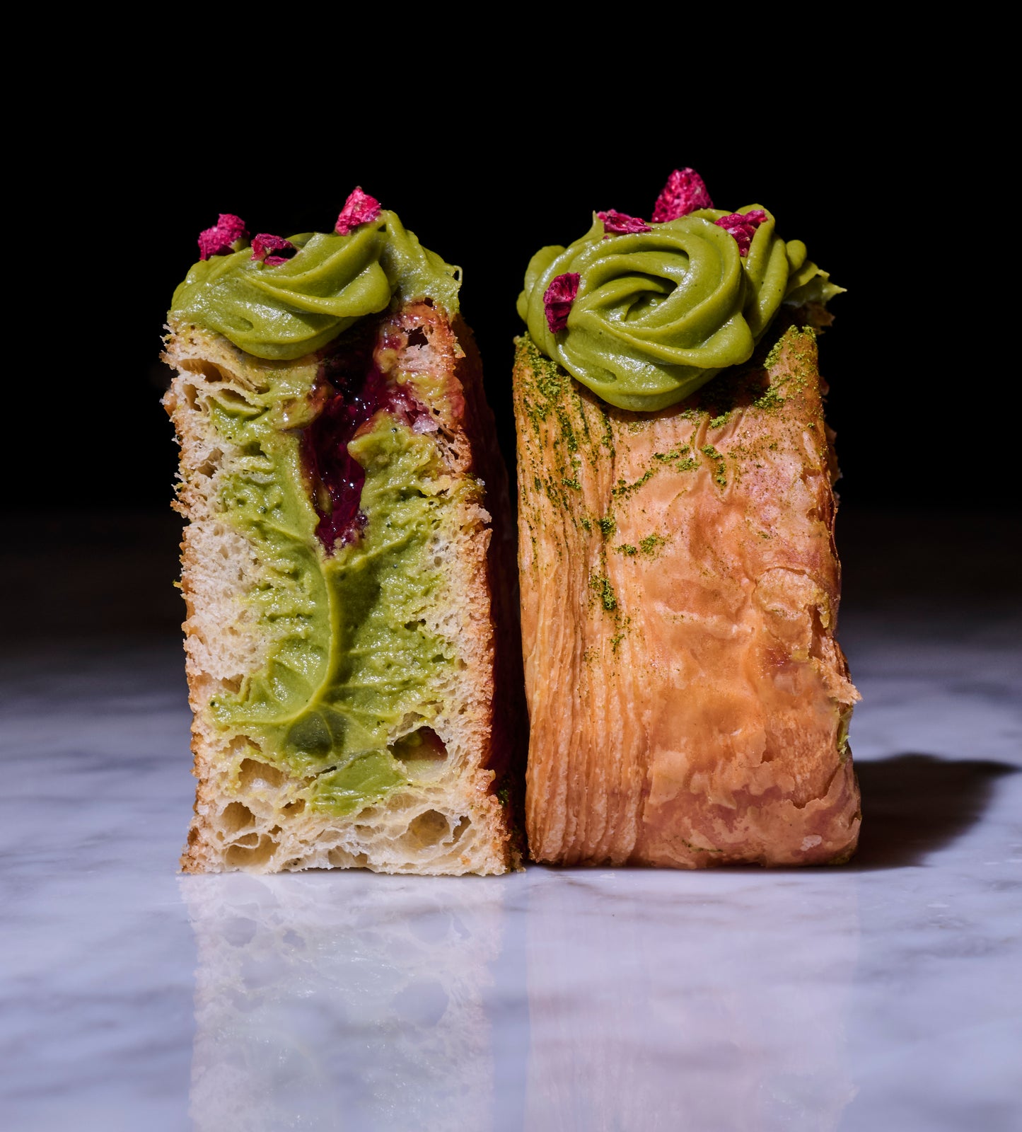 MATCHA & RASPBERRY NEW YORK ROLL