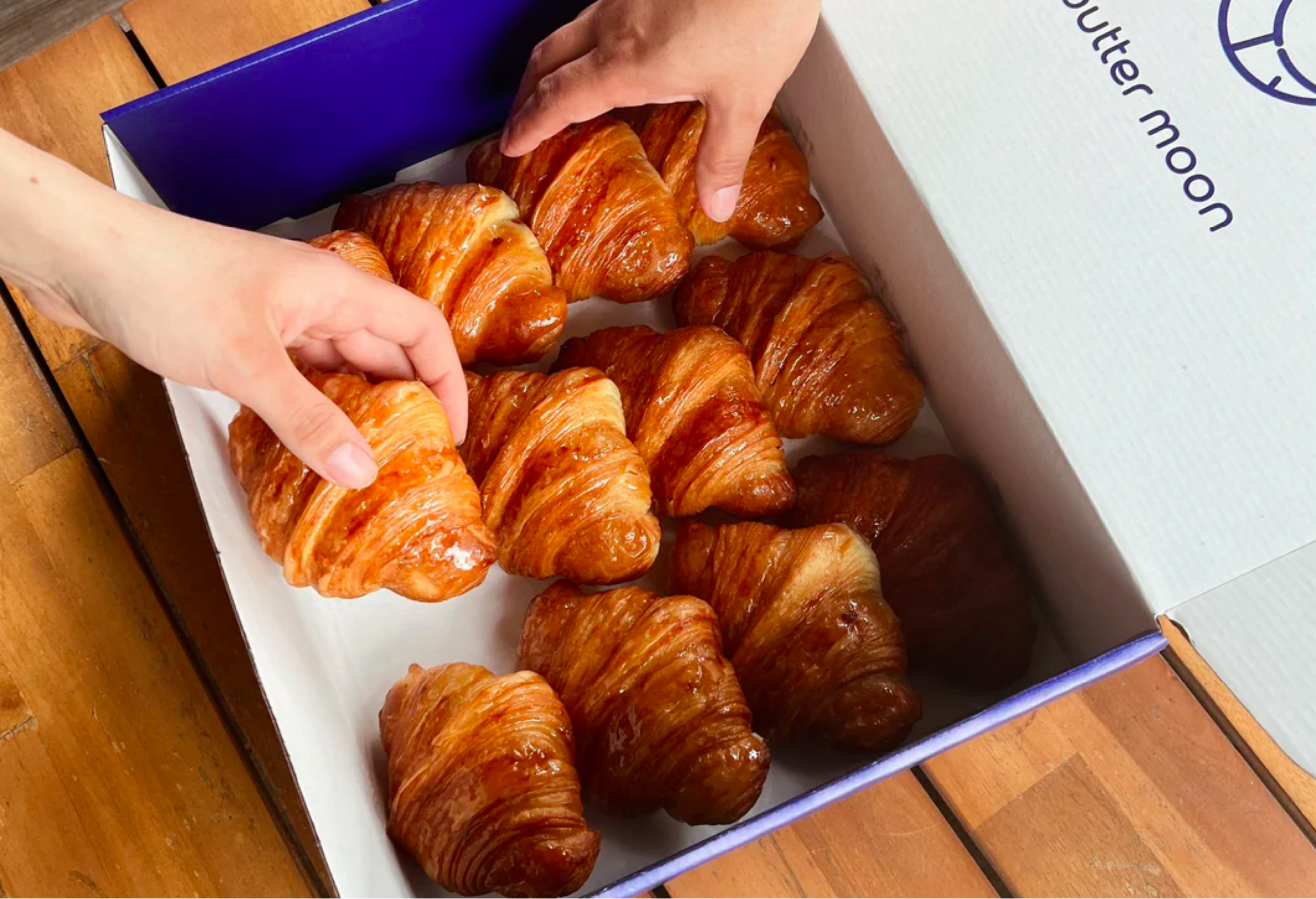 Classic Butter Moon Box